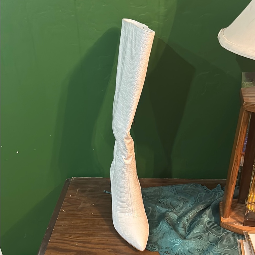 Elegant White Textured Vase